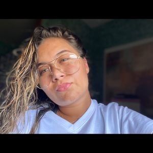 Meet your Posher, Arianna